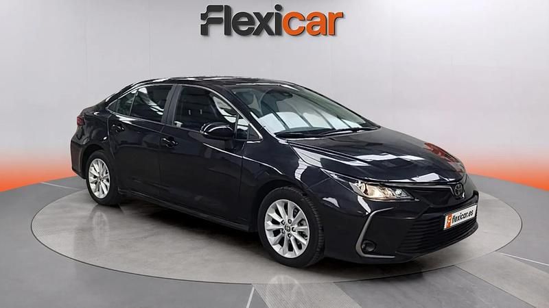 Usado Toyota Corolla Active 101 CV (74 kW) 2023 Negro Berlina