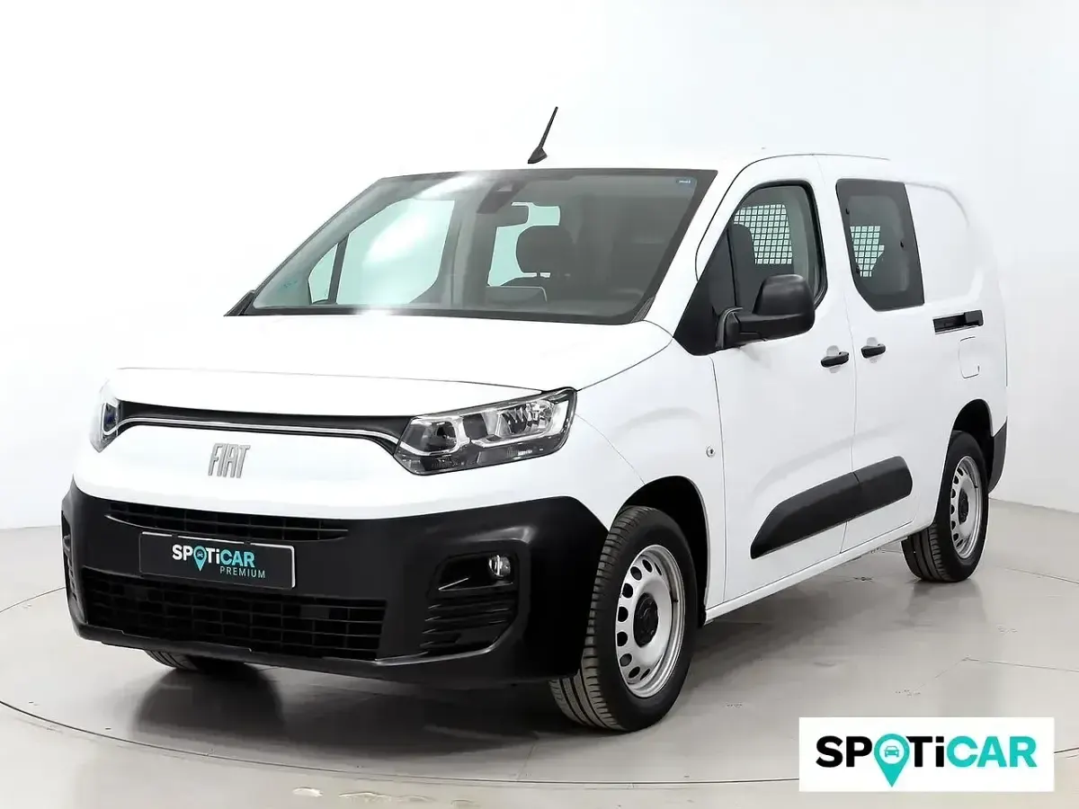 Usado Fiat Doblò 101 CV (74 kW) 2024 Blanco Monovolumen