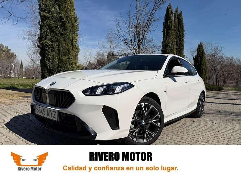 Usado BMW 120 Comfort Edition 163 CV (119 kW) 2025 Blanco Utilitario