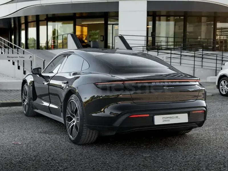 Usado Porsche Taycan 2024 Eléctrico Berlina