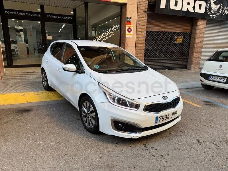 Usado Kia Ceed GT 136 CV (100 kW) 2016 Blanco Berlina