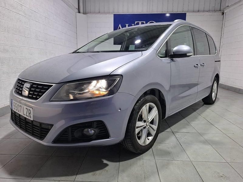 Usado Seat Alhambra 150 CV (110 kW) 2022 Gris / plata Monovolumen