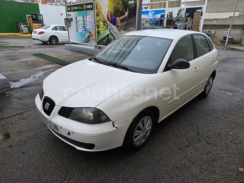 Blanco Usado 2005 Seat Ibiza Berlina | 2100 € (Precio justo) - Imagen 1/4