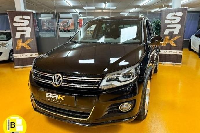 Usado VW Tiguan R-line BlueMotion 177 CV (130 kW) 2015 Negro SUV