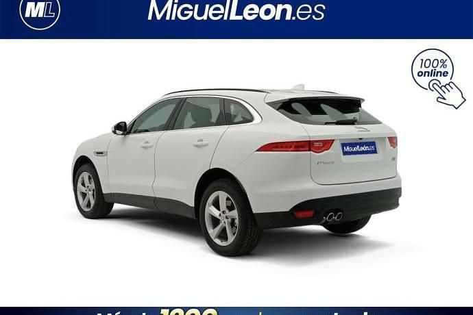 Usado Jaguar F-Pace Portfolio 181 CV (133 kW) 2019 Blanco SUV