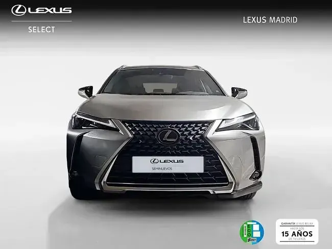 Usado Lexus UX Business Edition 183 CV (134 kW) 2022 Plateado SUV