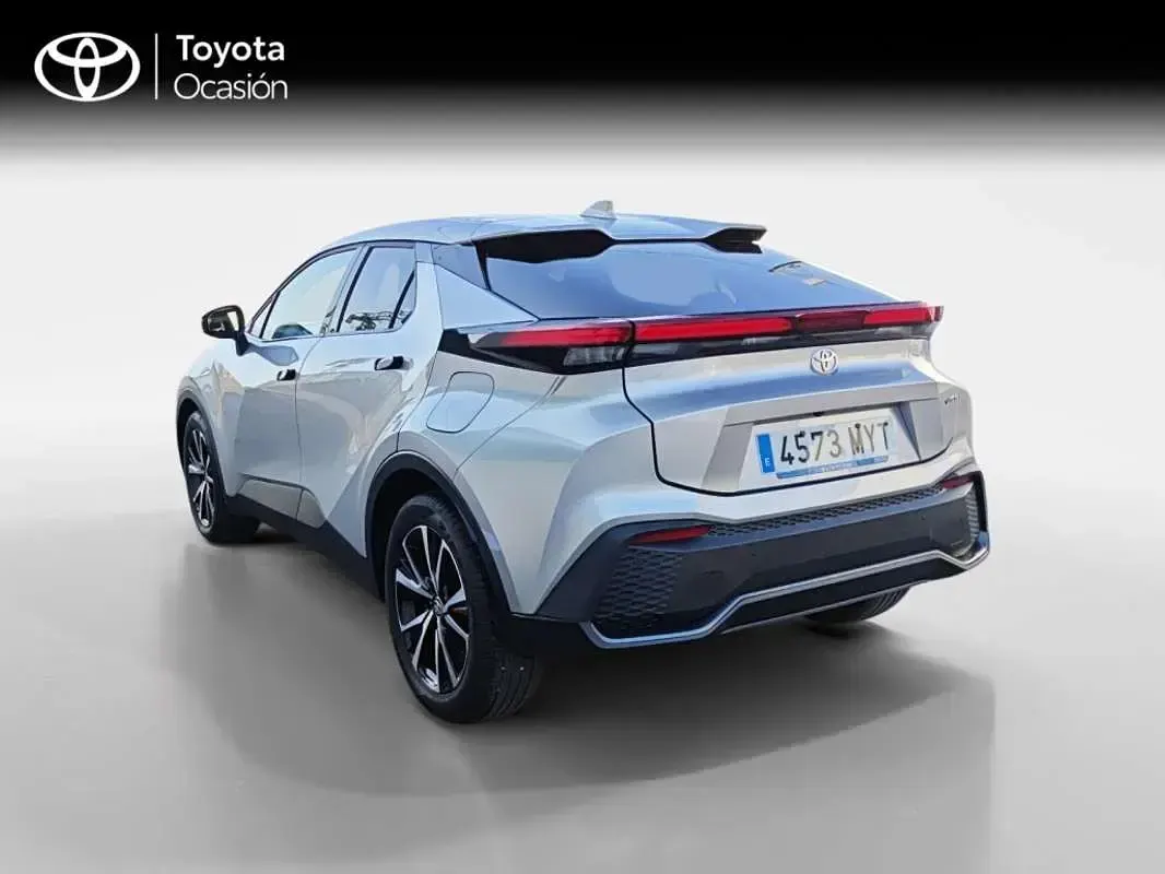 Usado Toyota C-HR Advance 140 CV (102 kW) 2025 Gris SUV