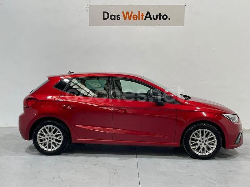 Usado Seat Ibiza FR 115 CV (84 kW) 2025 Rojo Berlina