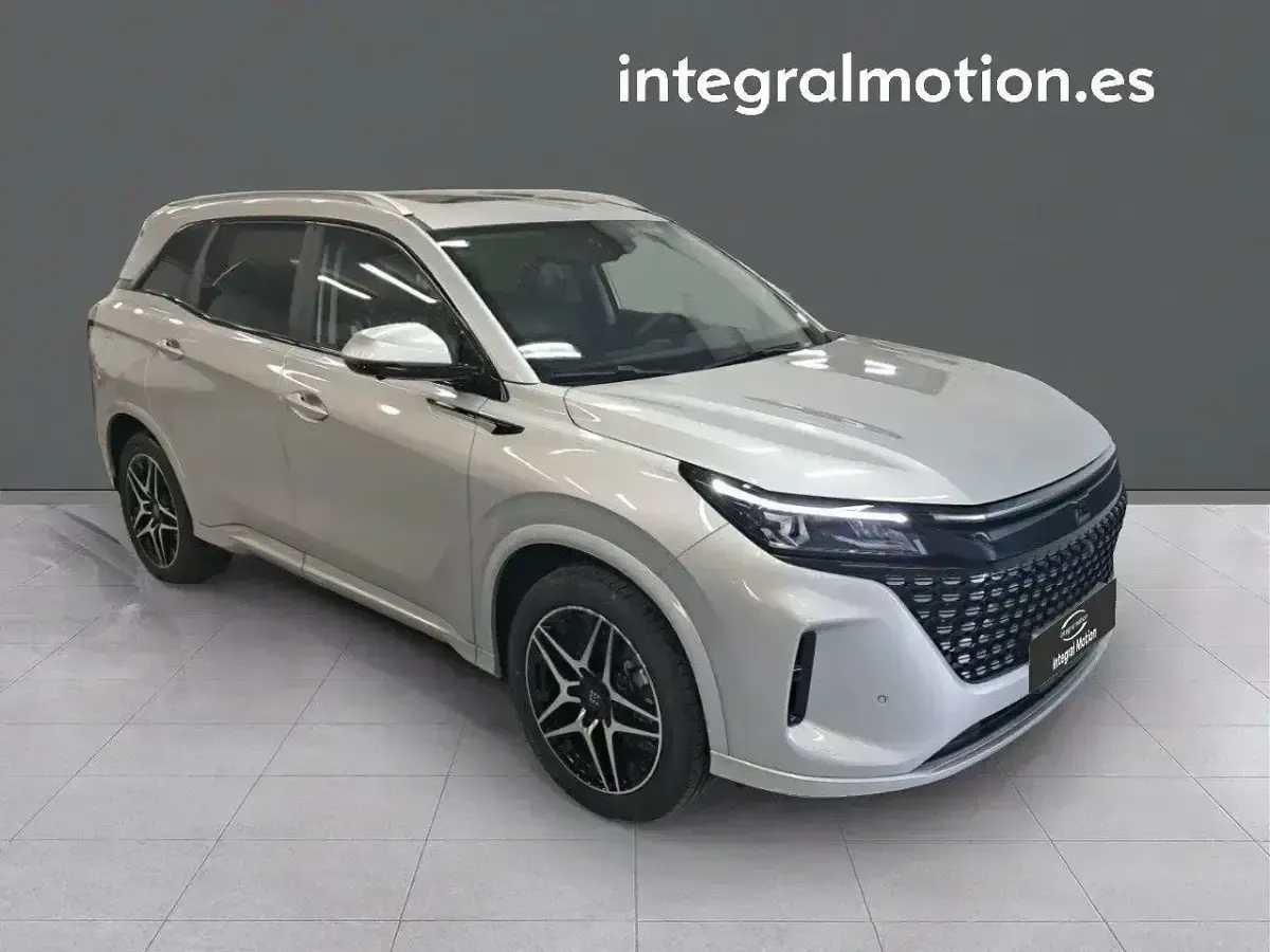 Nuevo DFSK E5 217 CV (159 kW) 2025 Gris SUV