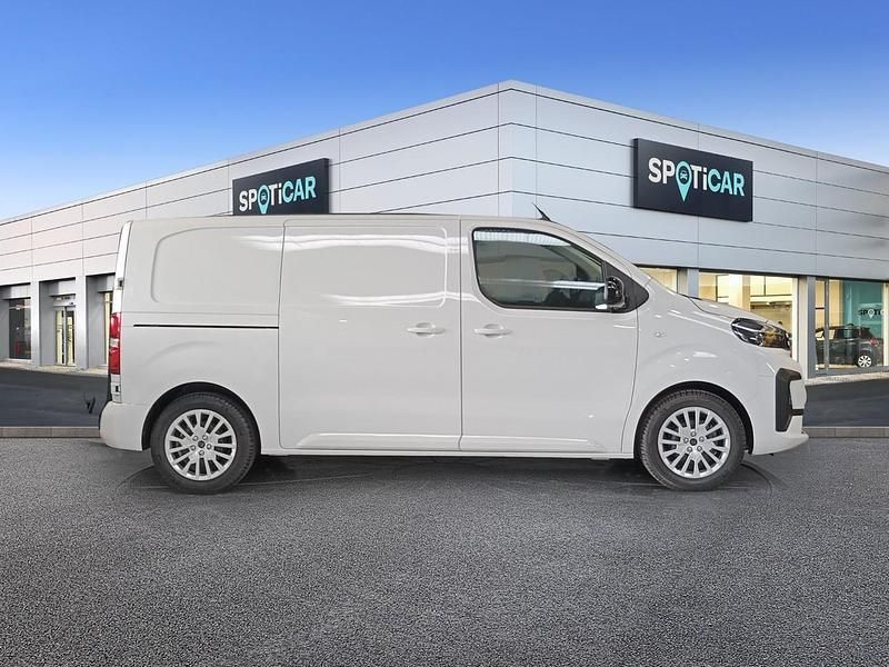 Usado Peugeot e-Expert 100 kW (136 CV) 2024 Blanco Van