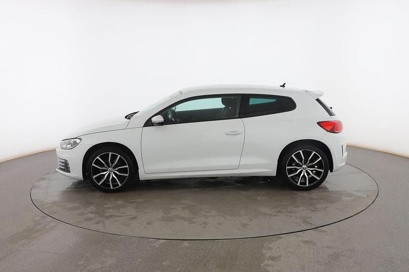 Usado VW Scirocco R-line BlueMotion 125 CV (91 kW) 2018 Blanco Coupe