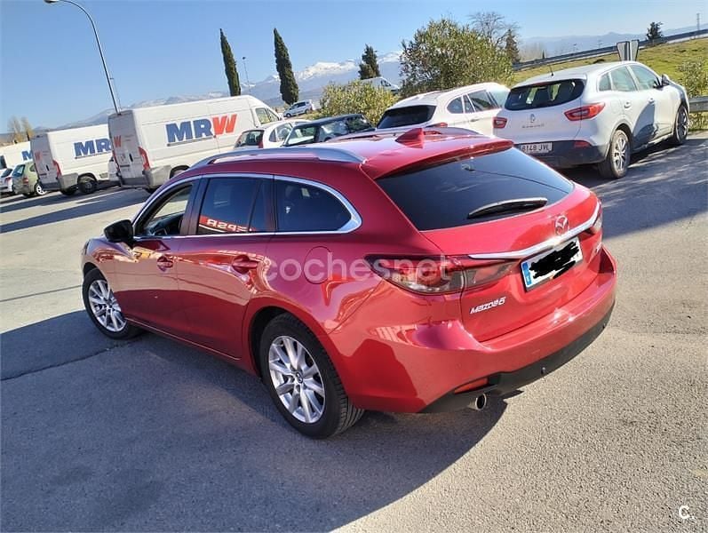 Usado Mazda 6 Luxury 150 CV (110 kW) 2017 Rojo Familiar
