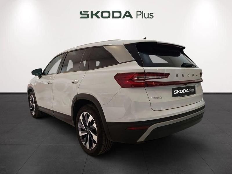 Usado Skoda Kodiaq Selection 204 CV (150 kW) 2025 Blanco SUV