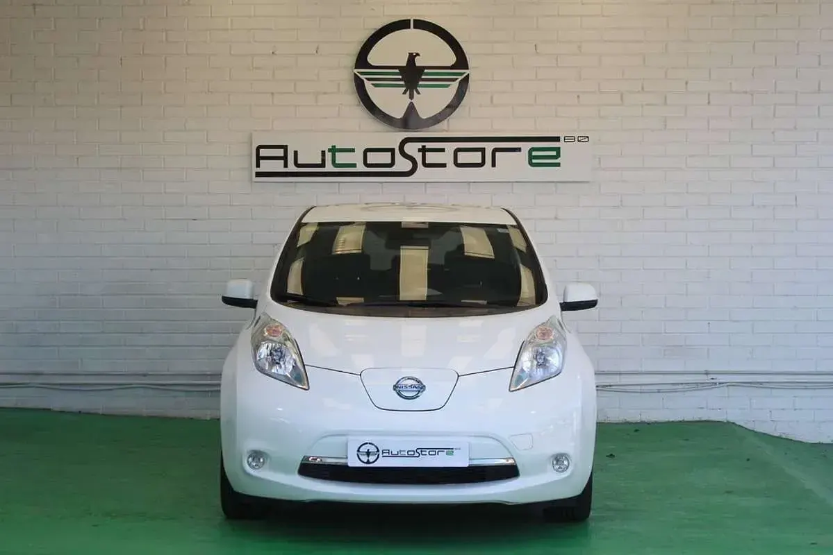 Używany Nissan Leaf Acenta 80 kW (109 KM) 2015 Biały Hatchback