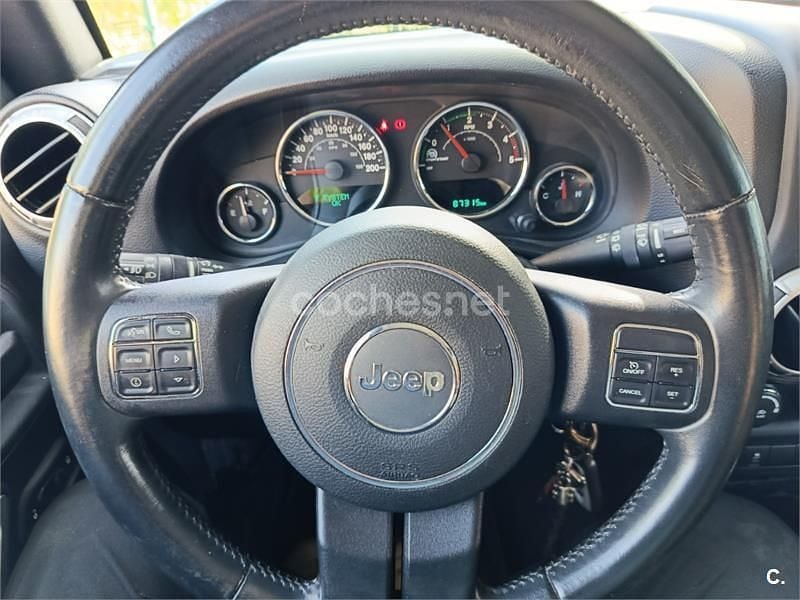 Usado Jeep Wrangler Sahara 200 CV (147 kW) 2016 Gris / plata SUV
