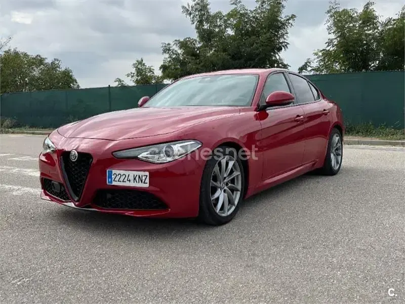 Usado Alfa Romeo Giulia Executive 180 CV (132 kW) 2018 Rojo Berlina