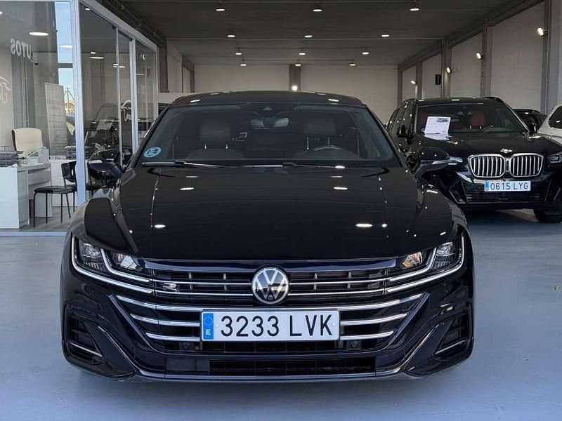 Usado VW Arteon R-line 150 CV (110 kW) 2022 Negro Familiar