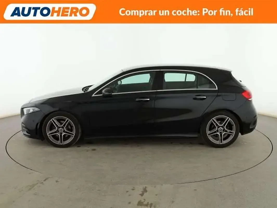 Usado Mercedes A200 AMG line 150 CV (110 kW) 2019 Negro Berlina