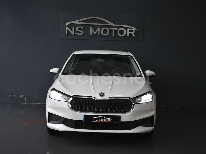 Usado Skoda Fabia Ambition 95 CV (69 kW) 2023 Blanco Berlina