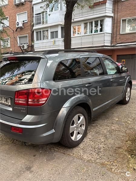 Usado Dodge Journey SXT 140 CV (102 kW) 2010 Gris / plata SUV