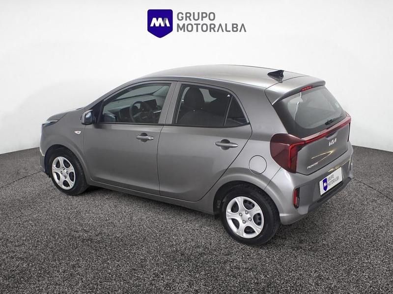 Usado Kia Picanto 63 CV (46 kW) 2025 Gris / plata Utilitario