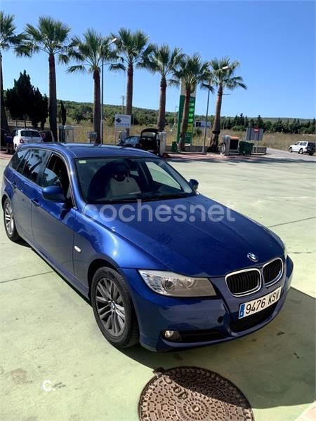 Azul Usado 2010 BMW 318 Familiar | 5555 € (Buen precio) - Imagen 1/4