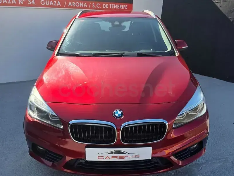 Usado BMW 216 Active Tourer 116 CV (85 kW) 2015 Rojo Monovolumen