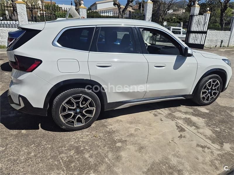 Usado BMW X1 116 CV (85 kW) 2023 Gris / plata SUV
