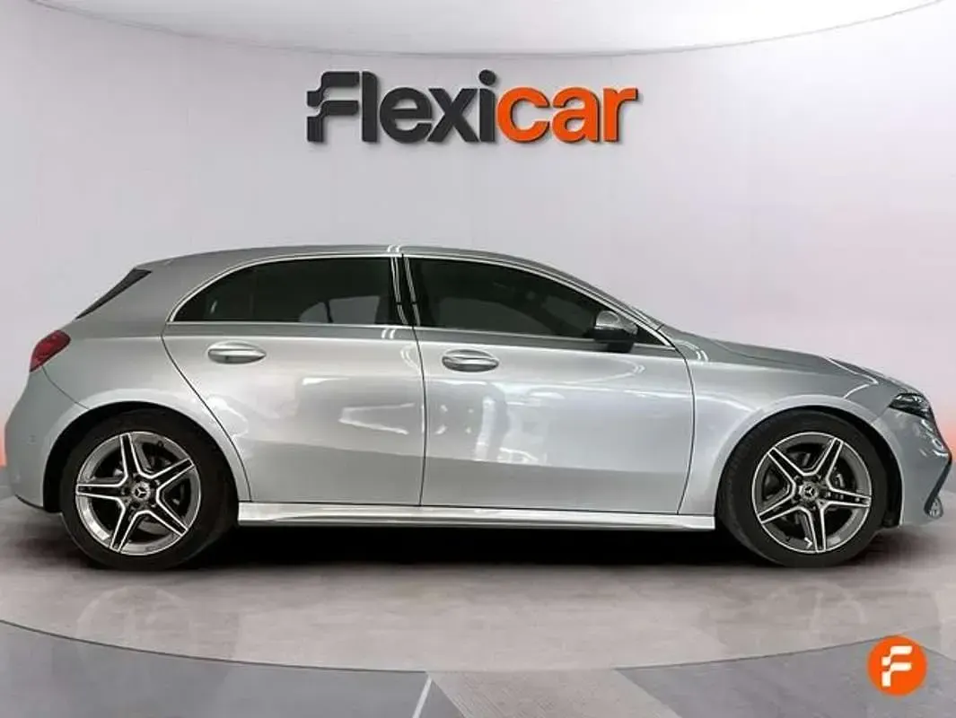 Käytetty Mercedes A220 136 HP (100 kW) 2024 Harmaa Sedan
