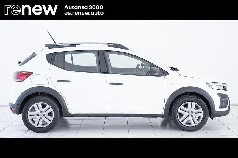 Usado Dacia Sandero Essentiel 91 CV (66 kW) 2022 Blanco Berlina