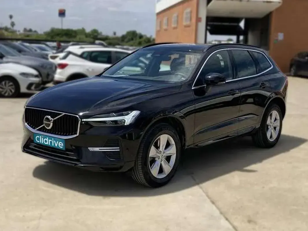 Usado Volvo XC60 Momentum 197 CV (144 kW) 2022 Negro SUV