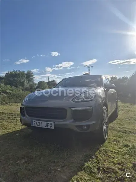 Usado Porsche Cayenne Platinum Edition 262 CV (192 kW) 2016 Gris / plata SUV