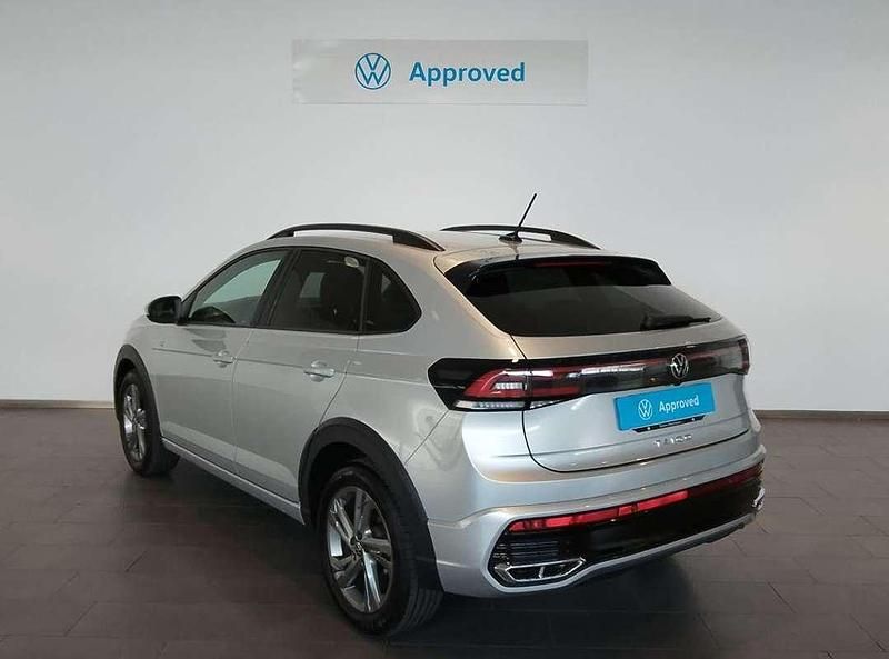 Usado VW Taigo R-line 116 CV (85 kW) 2024 Plateado SUV