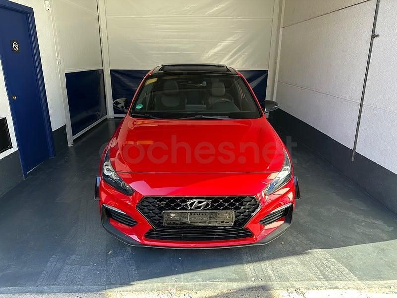 Usado Hyundai i30 275 CV (202 kW) 2019 Granate Berlina