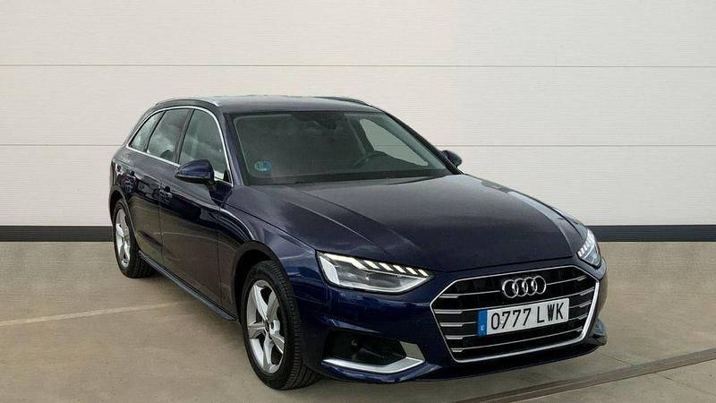 Azul Usado 2022 Audi A4 Advanced Familiar | 26.500 € (Un poco caro) - Imagen 1/4
