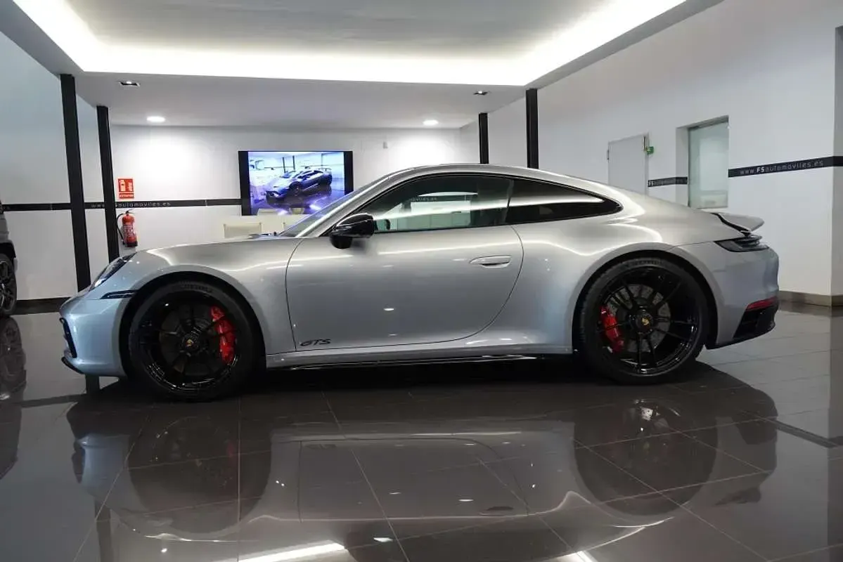 Usado Porsche 911 Carrera GTS 480 CV (353 kW) 2022 Plateado Coupe