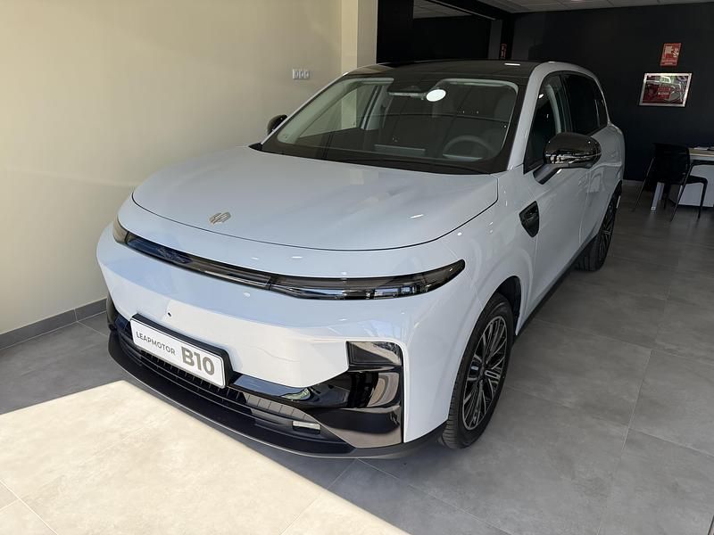 Nuevo Leapmotor B10 160 kW (218 CV) 2026 Gris SUV