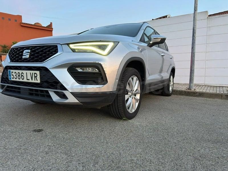 Usado Seat Ateca Style 150 CV (110 kW) 2022 Gris / plata SUV