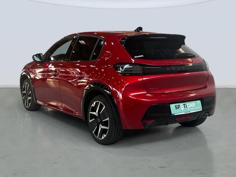 Usado Peugeot 208 GT 101 CV (74 kW) 2024 Rojo Utilitario