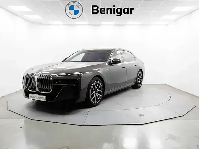 Käytetty BMW 220 Comfort Edition 299 HP (219 kW) 2025 Sedan
