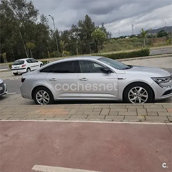 Usado Renault Talisman LIMITED 120 CV (88 kW) 2021 Gris / plata Familiar