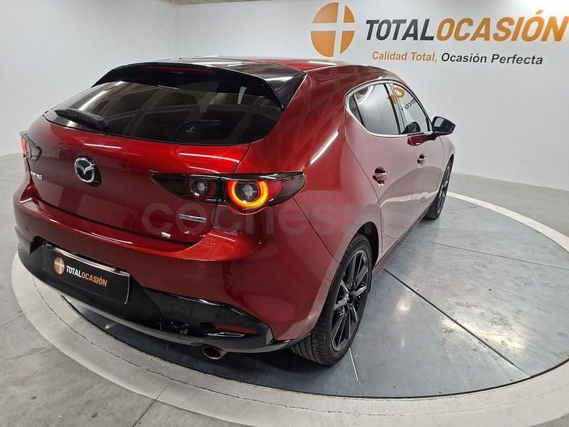 Usado Mazda 3 Homura-Line 122 CV (89 kW) 2022 Rojo Berlina