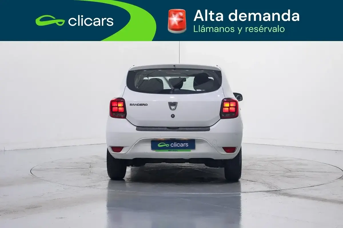 Usado Dacia Sandero Lauréate 75 CV (55 kW) 2018 Blanco Berlina