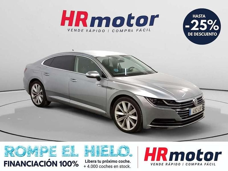 Usado VW Arteon Elegance 190 CV (139 kW) 2019 Gris Berlina