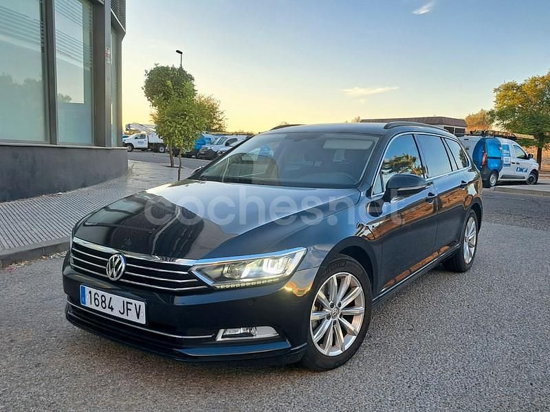Negro Usado 2015 VW Passat Advance Familiar | 15.990 € (Precio justo) - Imagen 1/4