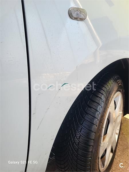 Usado Dacia Dokker Essentiel 102 CV (75 kW) 2018 Blanco Monovolumen