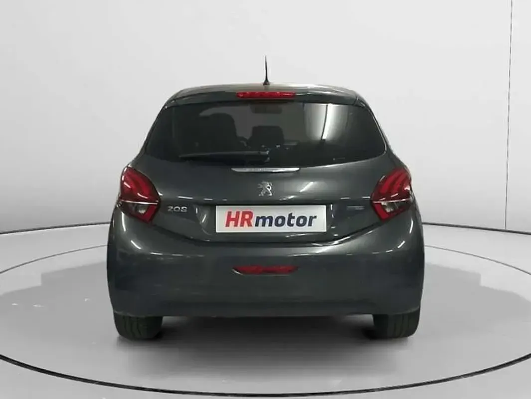 Usado Peugeot 208 Allure 82 CV (60 kW) 2017 Gris Utilitario