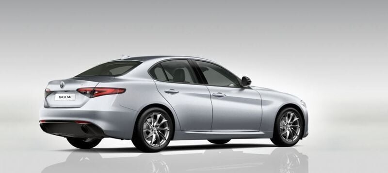 Usado Alfa Romeo Giulia Sprint Sprint 160 CV (117 kW) 2023 Gris Coupe