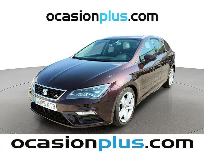 Usado Seat Leon FR 150 CV (110 kW) 2019 Violeta Monovolumen