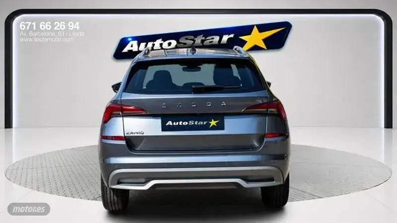 Usado Skoda Kamiq Selection 115 CV (84 kW) 2023 Gris SUV